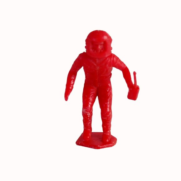 Vintage 1960s Marx MPC Plastic Space Man Astronaut Toy Figure Red Walkie Talkie - Picture 1 of 4